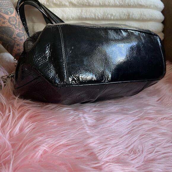 Coach Poppy Black Patent Leather Bucket Bag w/ Flower Decals 16491 - Picture 3 of 6